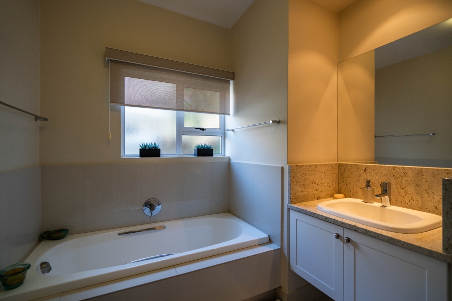 7 Bedroom Property for Sale in Royal Alfred Marina Eastern Cape